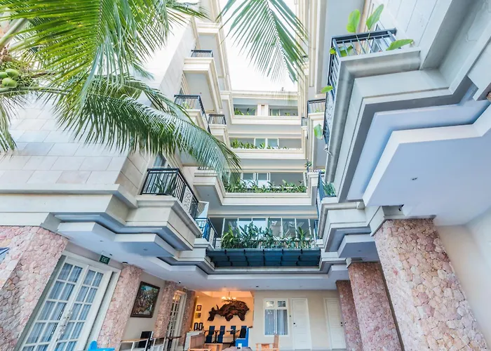 Alron Hotel Kuta, Indonesia